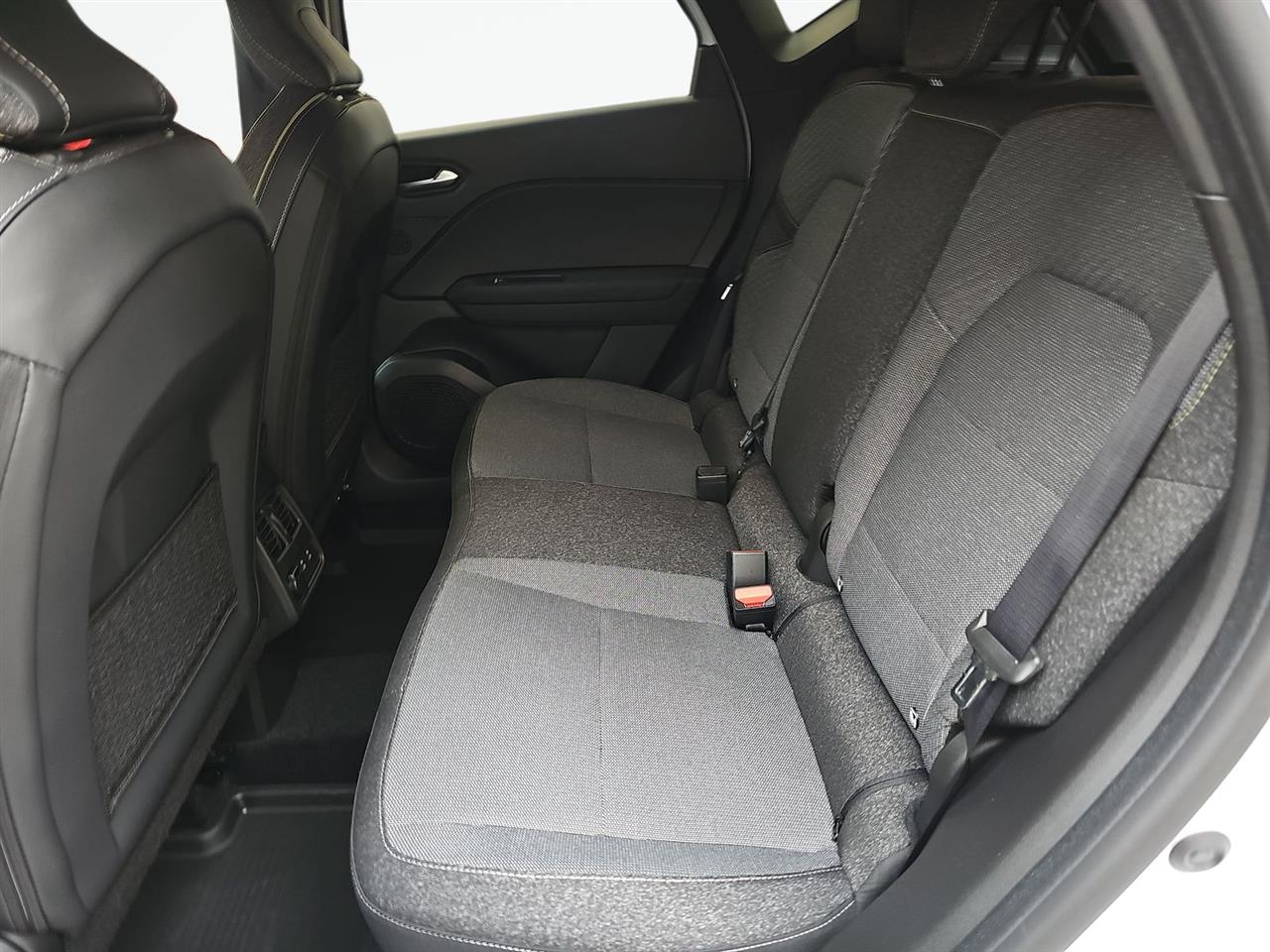 Renault CAPTUR Captur 1.3 TCe mHEV Techno EDC 2025