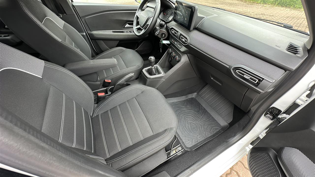 Dacia SANDERO Sandero 1.0 TCe Essential 2024