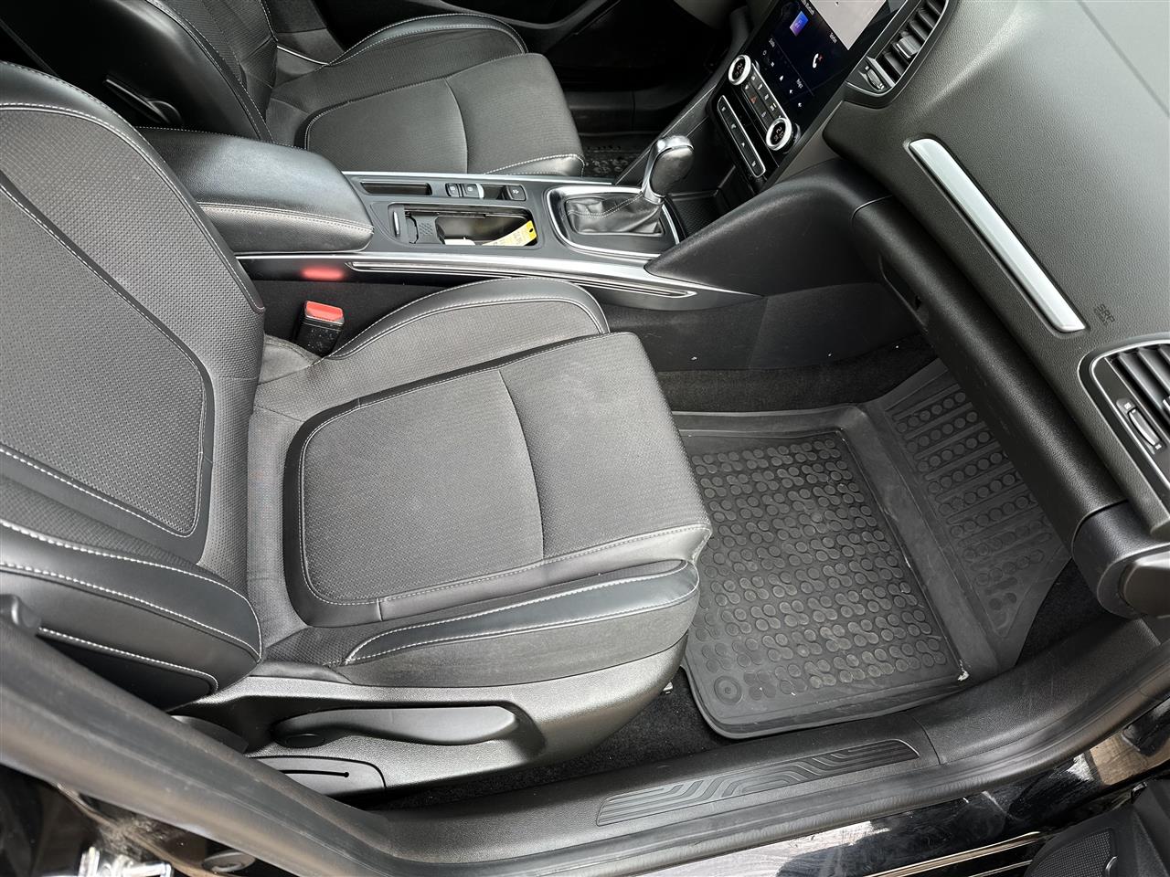 Renault MEGANE Megane 1.3 TCe FAP Intens EDC 2022