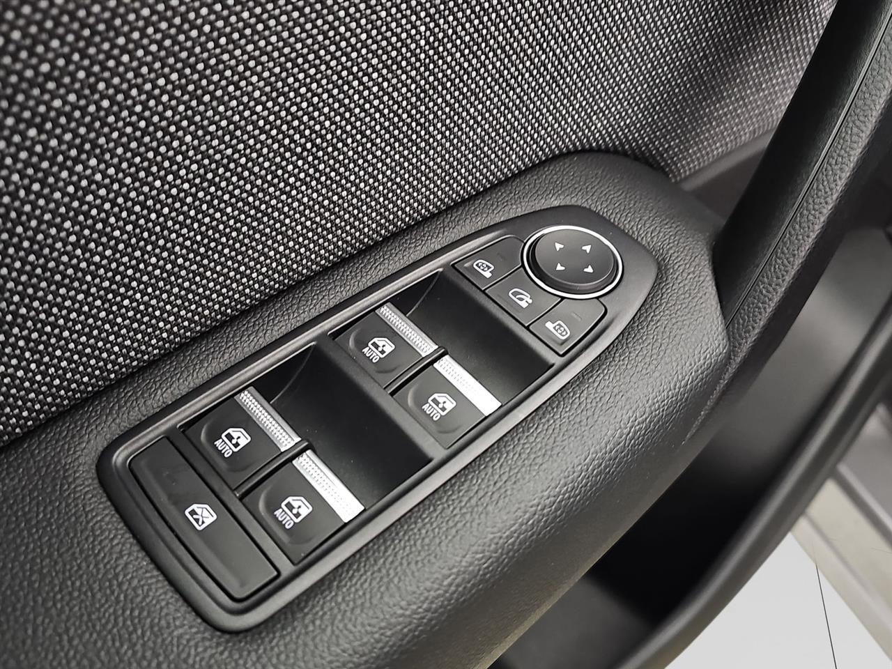 Renault SYMBIOZ Symbioz 1.6 E-Tech Full Hybrid 145 Techno 2025