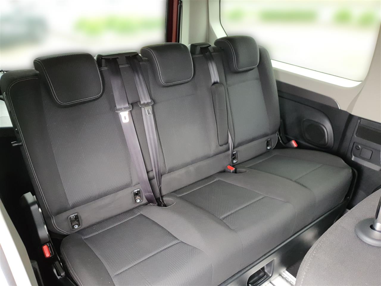 Renault TRAFIC SPACECLASS Trafic Grand SpaceClass 2.0 dCi Escapade EDC 2023