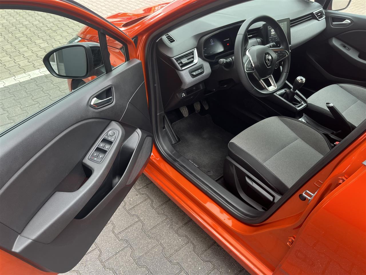 Renault CLIO Clio 1.0 TCe Evolution LPG 2024