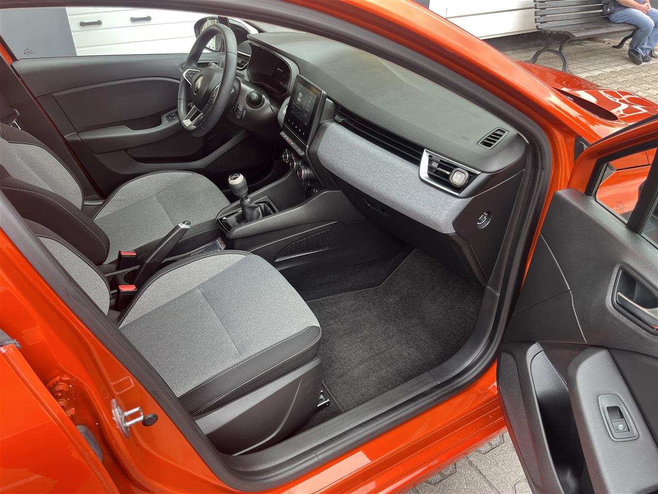 Renault CLIO Clio 1.0 TCe Evolution LPG 2024