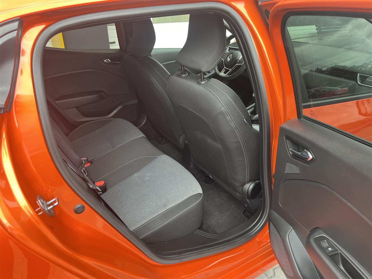 Renault CLIO Clio 1.0 TCe Evolution LPG 2024