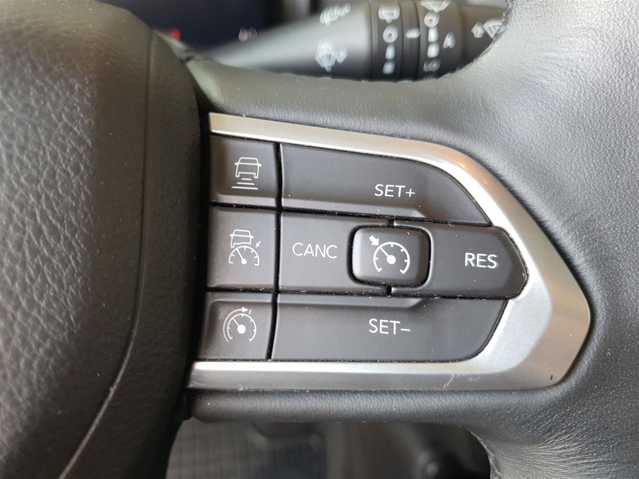 Jeep RENEGADE Renegade 1.5 T4 mHEV Summit FWD S&S DCT 2024