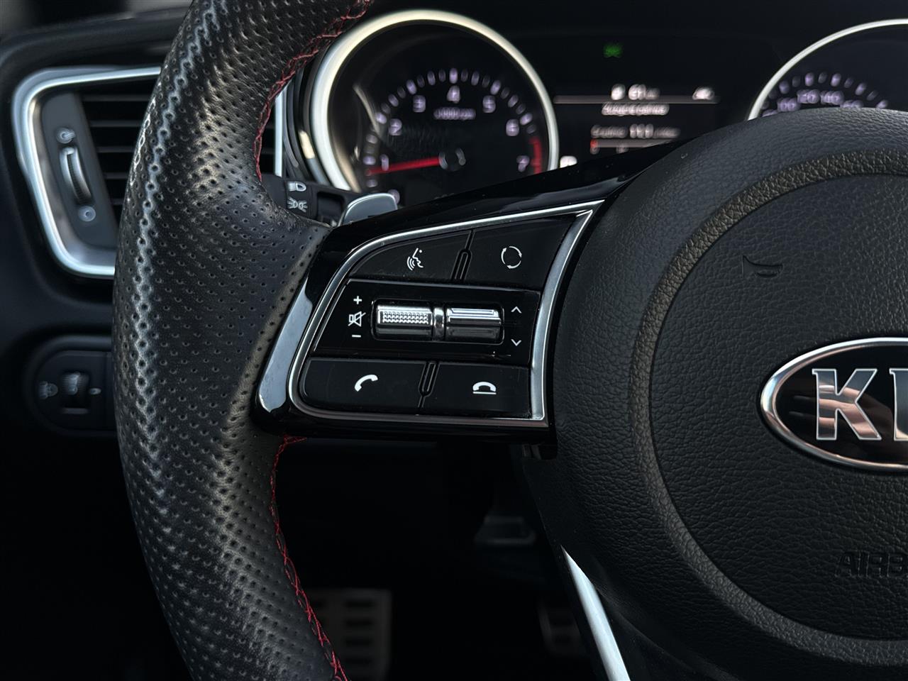 Kia CEE'D Ceed 1.6 T-GDI GT DCT 2019