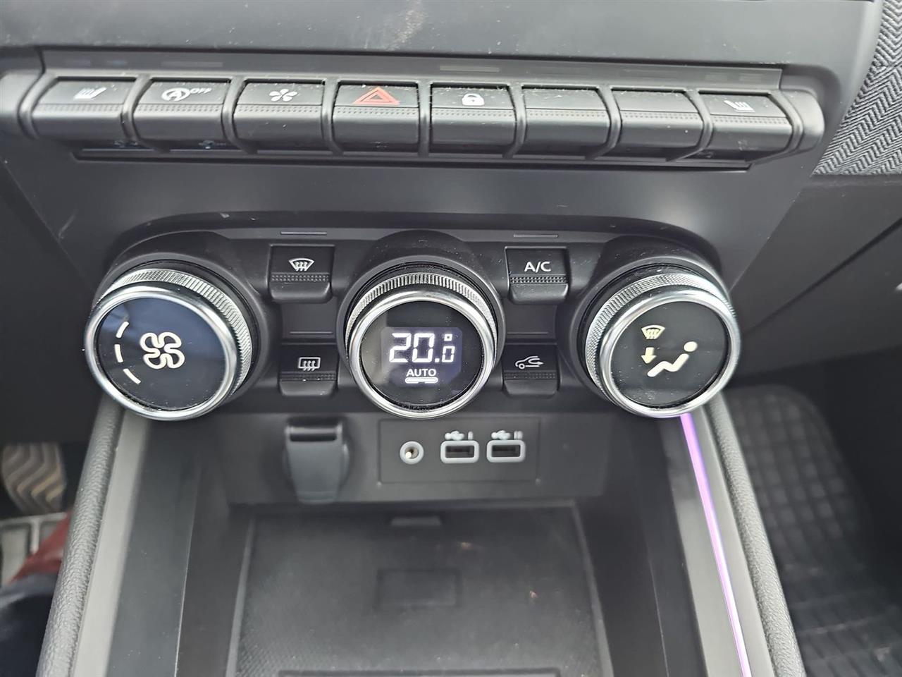 Renault CLIO Clio 1.0 TCe Techno LPG 2024