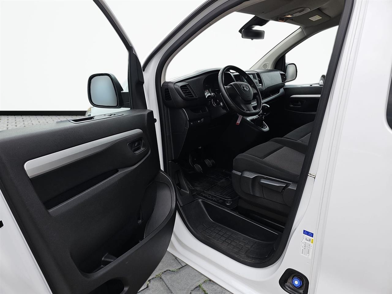 Toyota PROACE Proace 2.0 D-4D Medium 2,7t Active (bryg.) 2024