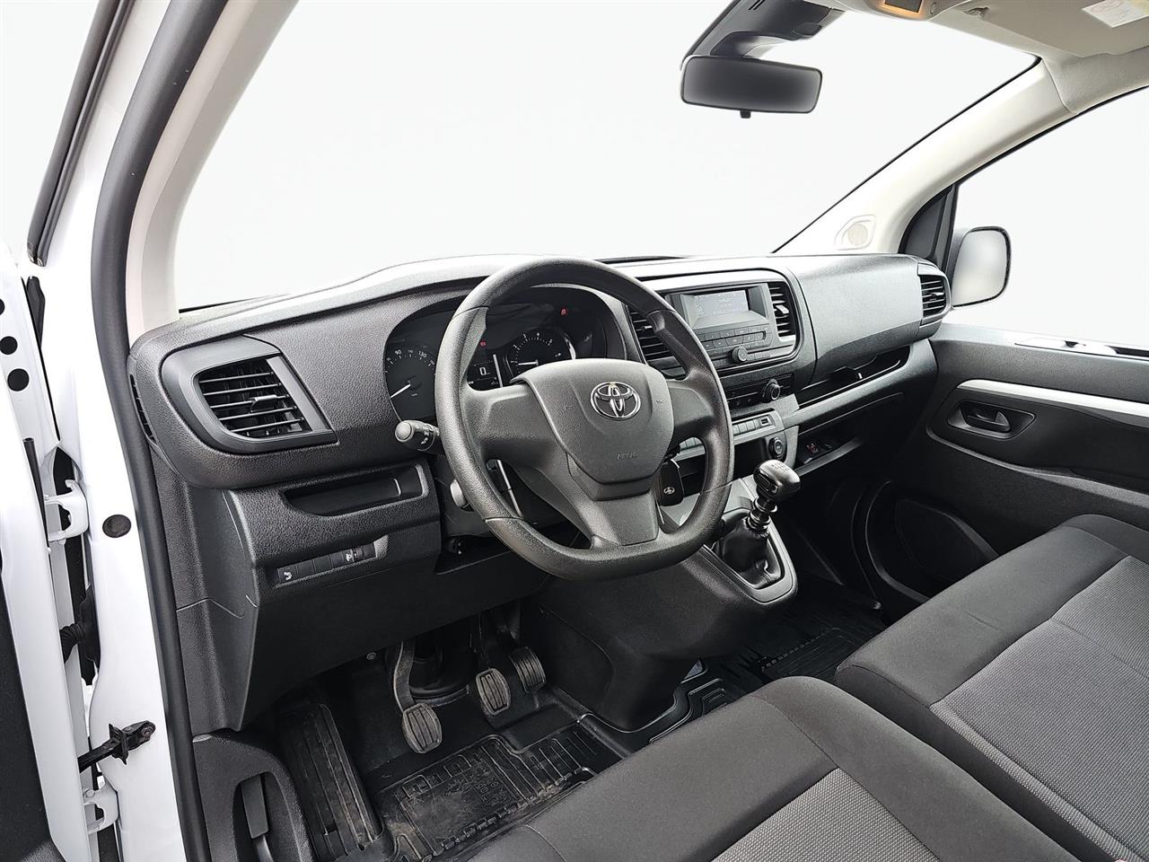 Toyota PROACE Proace 2.0 D-4D Medium 2,7t Active (bryg.) 2024