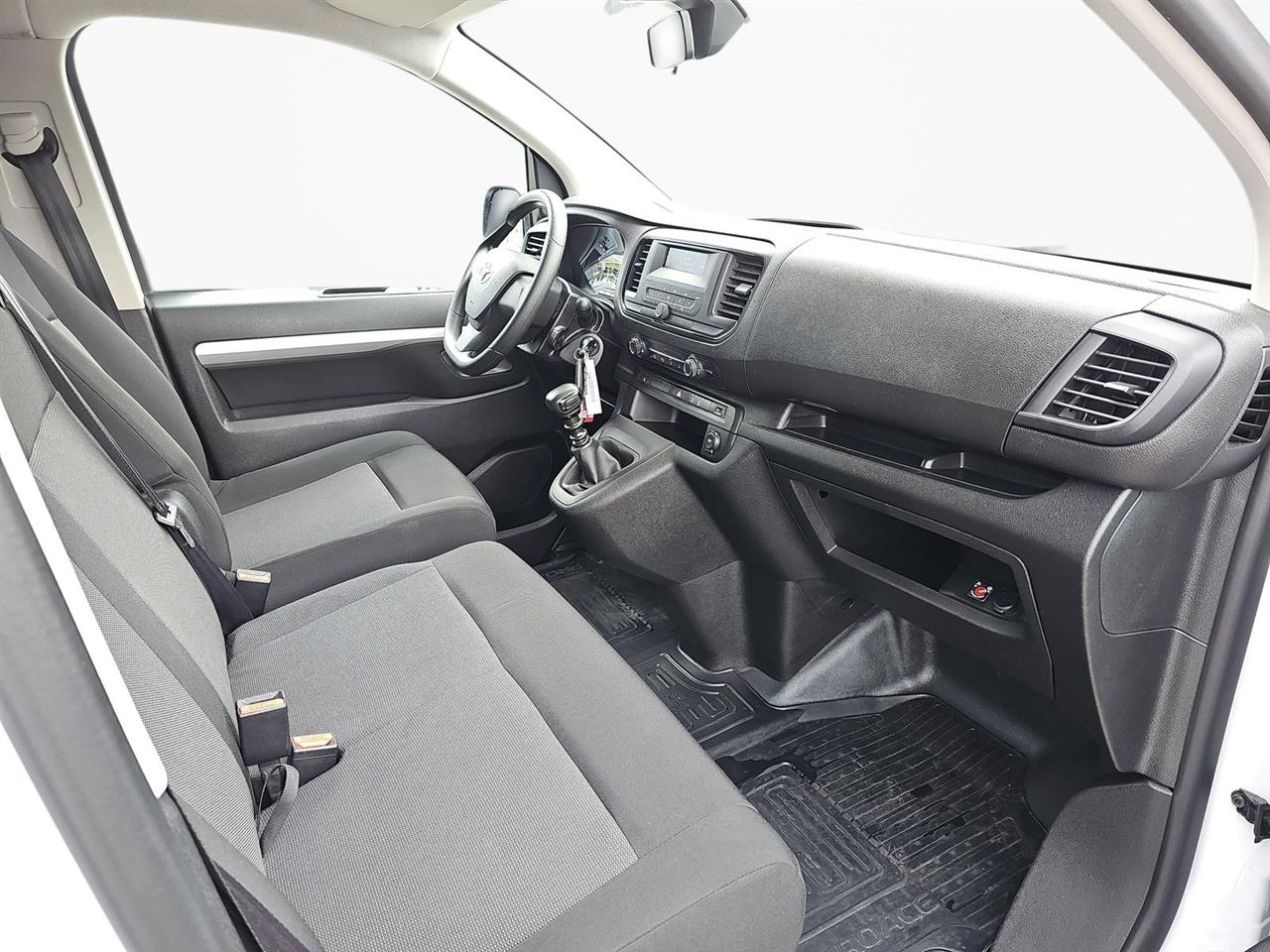 Toyota PROACE Proace 2.0 D-4D Medium 2,7t Active (bryg.) 2024
