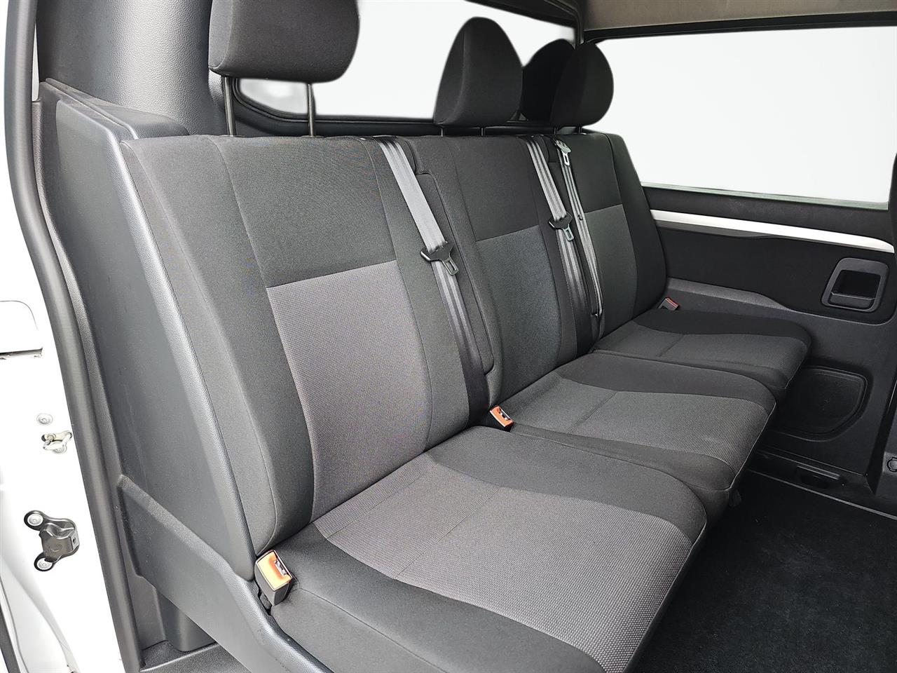 Toyota PROACE Proace 2.0 D-4D Medium 2,7t Active (bryg.) 2024