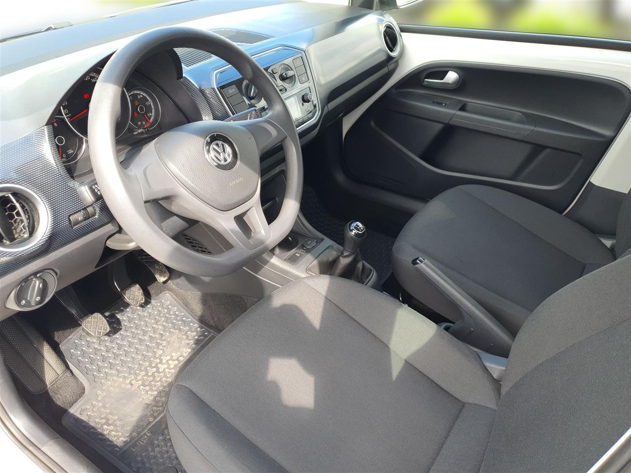 Volkswagen UP! up! 1.0 take up! 2019