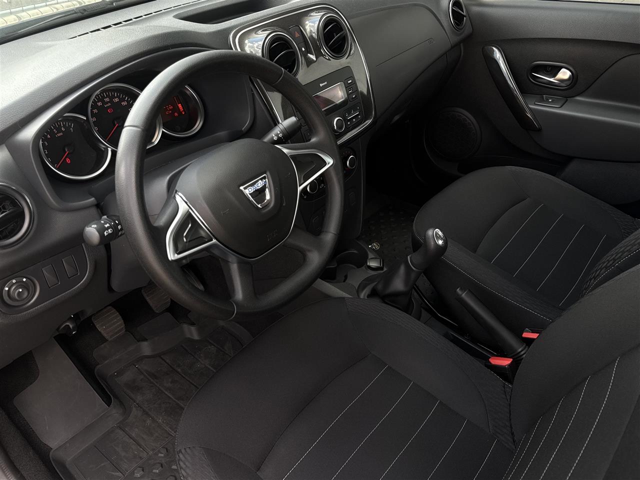 Dacia LOGAN Logan 1.0 SCe Laureate 2020