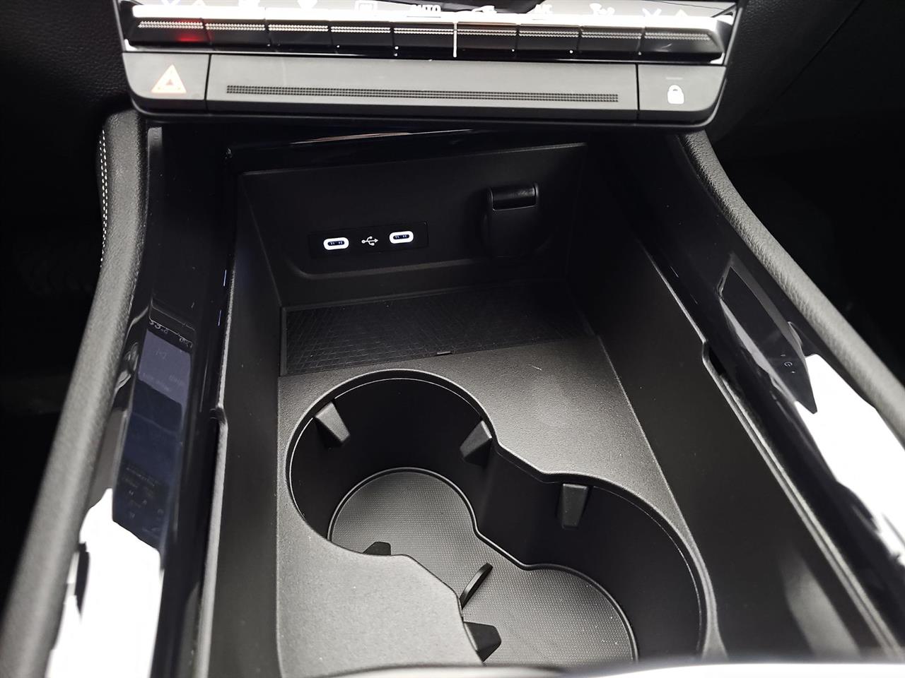 Renault ESPACE Espace 1.2 E-Tech Full Hybrid 200 Techno MMT 7os. 2025