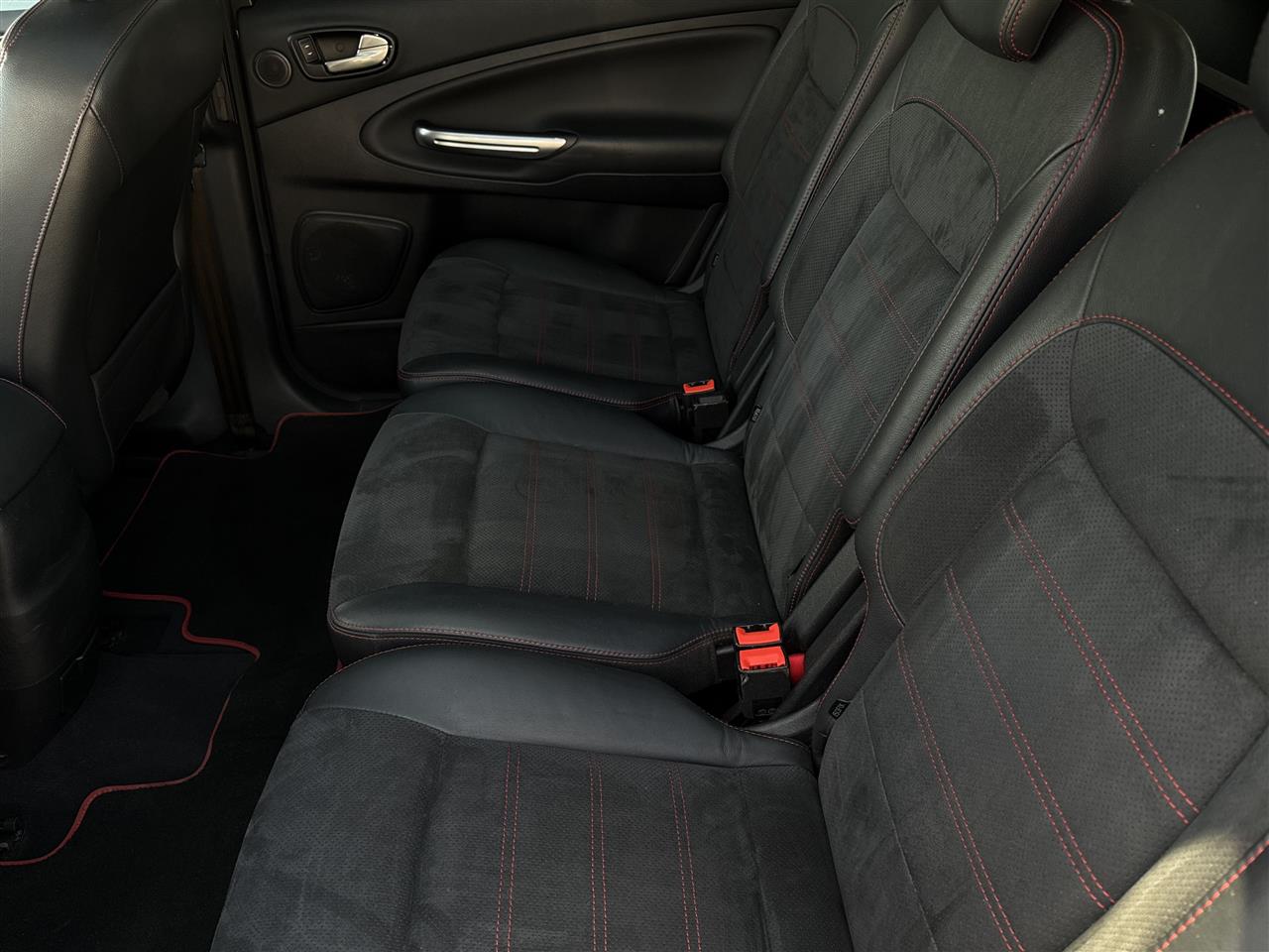 Ford S-MAX S-MAX 2.0 T Titanium S MPS6 2012