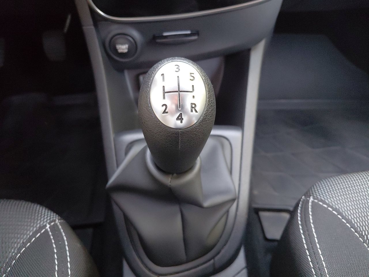 Renault CLIO Clio 1.2 16V Alize EU6 2015