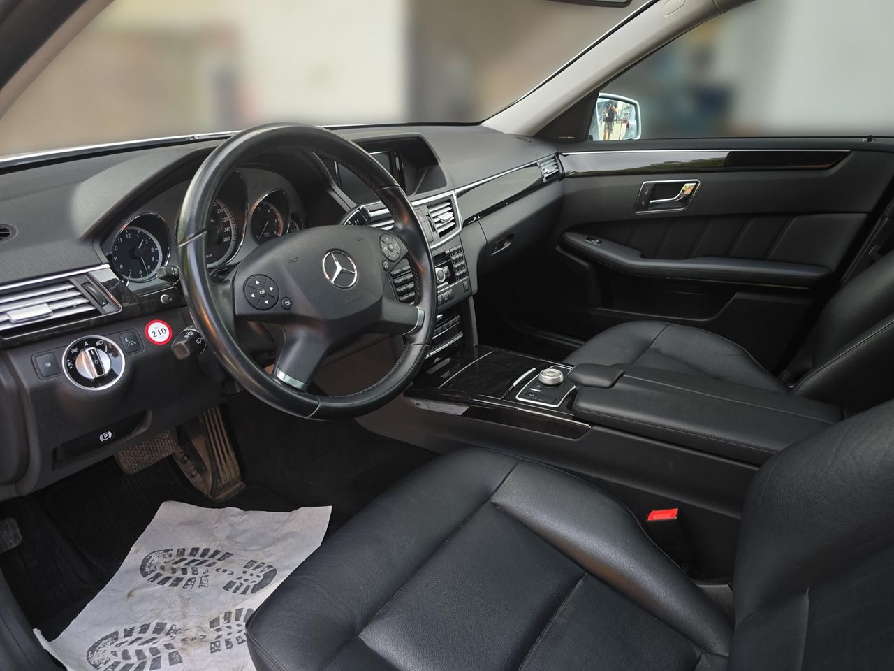 Mercedes-benz E KLASA E 350 CDI 4-Mat. BlueEff. Avantgarde 2010