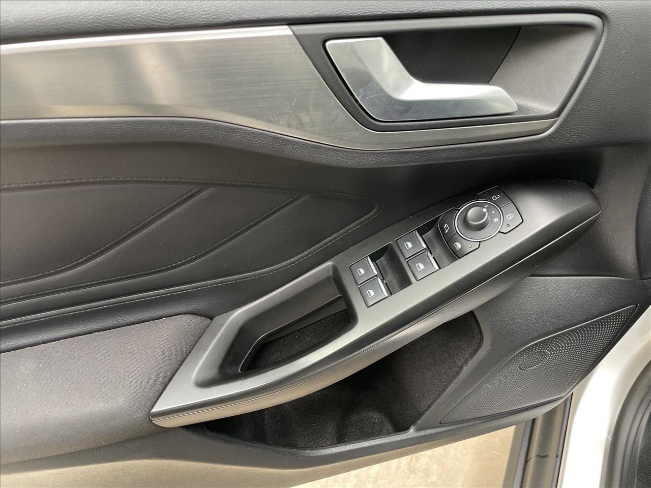 Ford FOCUS Focus 1.0 EcoBoost Titanium 2023