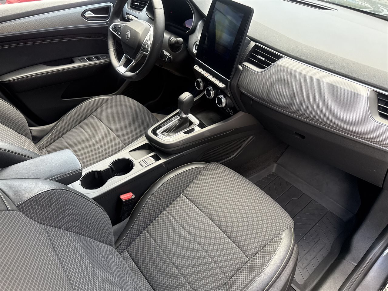 Renault ARKANA Arkana 1.3 TCe mHEV Techno EDC 2025