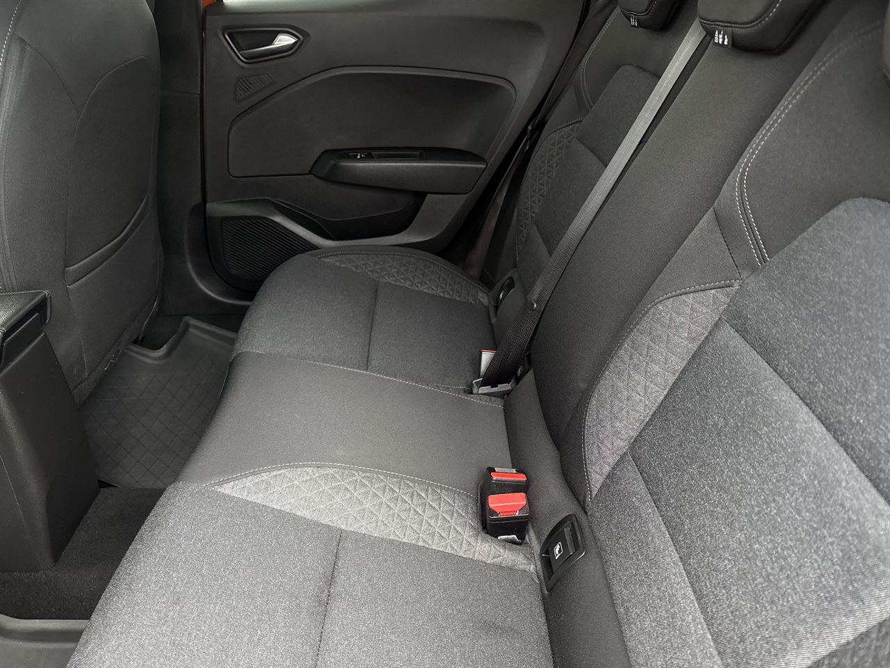 Renault CLIO Clio 1.0 TCe Intens 2021