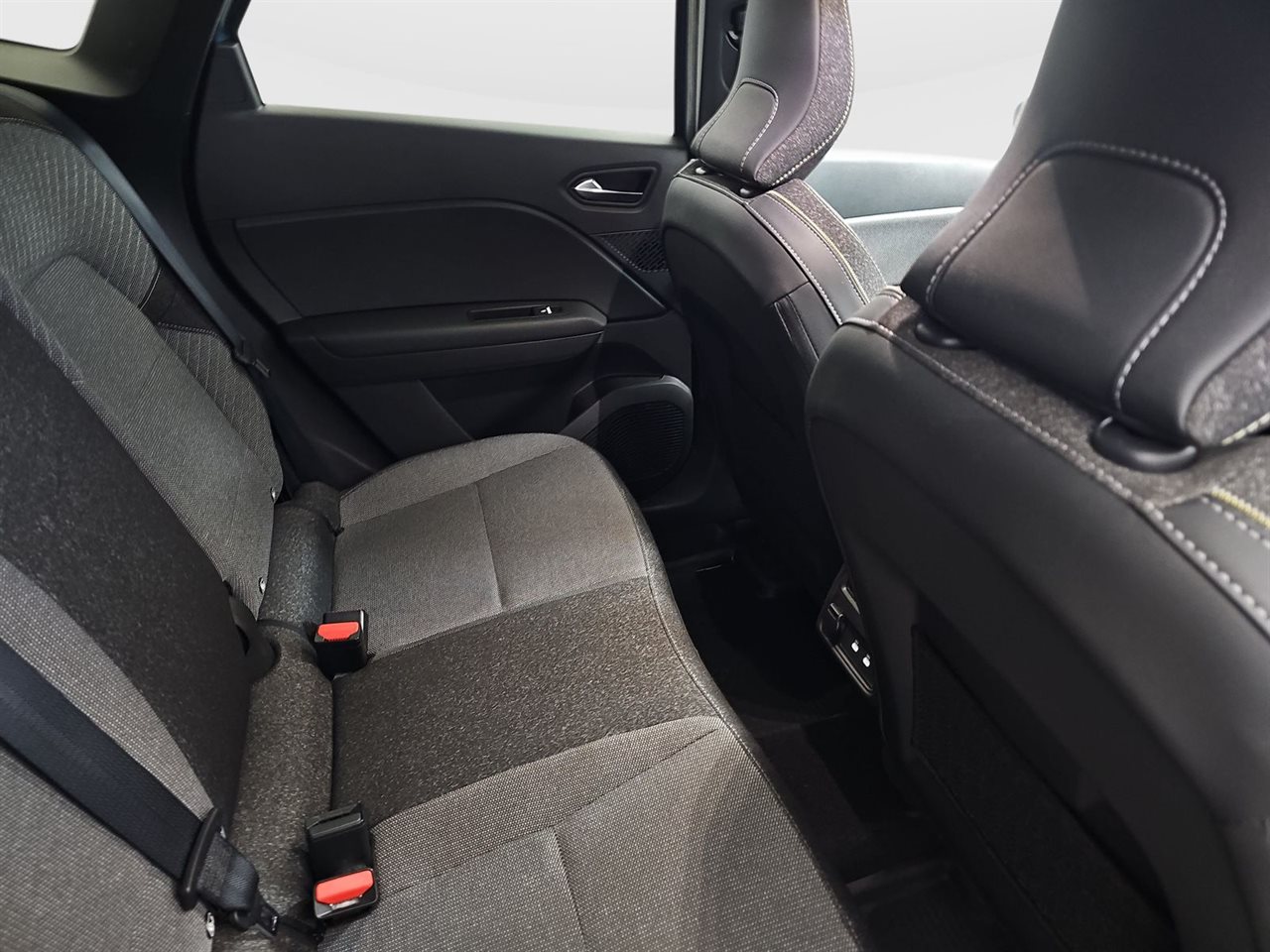 Renault SYMBIOZ Symbioz 1.6 E-Tech Full Hybrid 145 Techno 2025