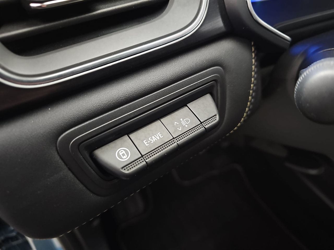 Renault SYMBIOZ Symbioz 1.8 E-Tech Full Hybrid 160 Iconic 2025