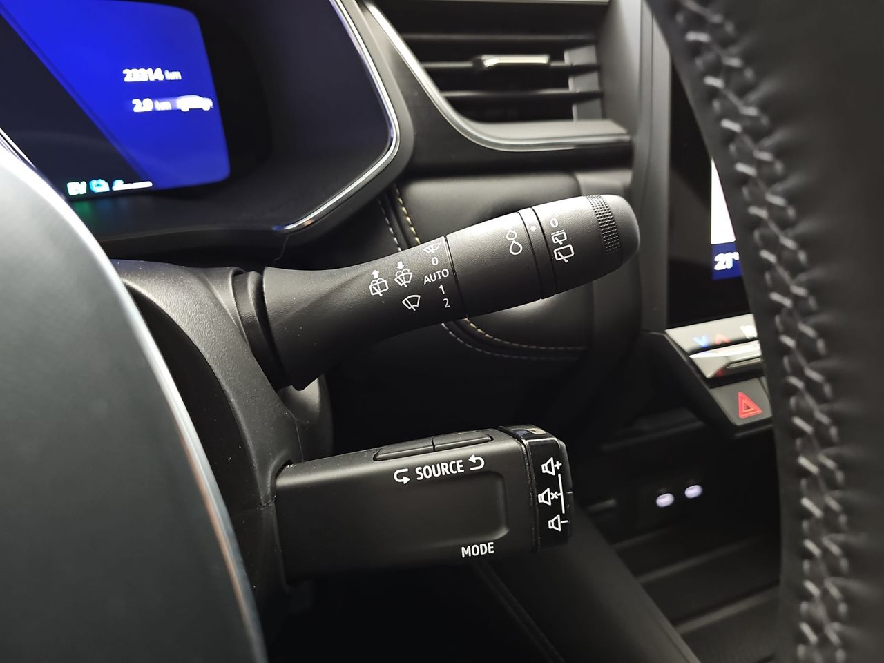 Renault SYMBIOZ Symbioz 1.8 E-Tech Full Hybrid 160 Iconic 2025