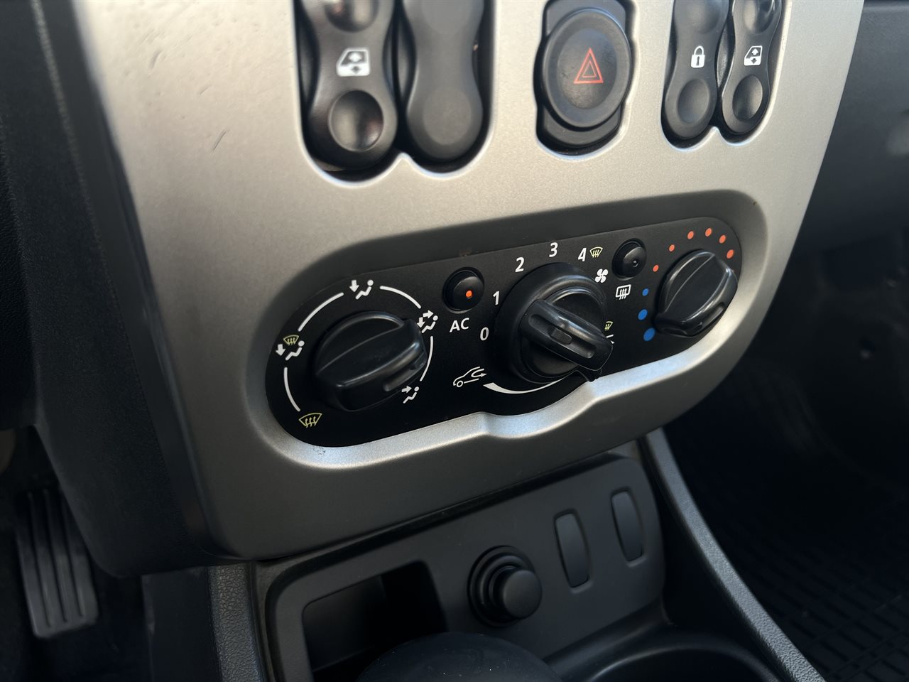 Dacia DUSTER Duster 1.6 Laureate 2013