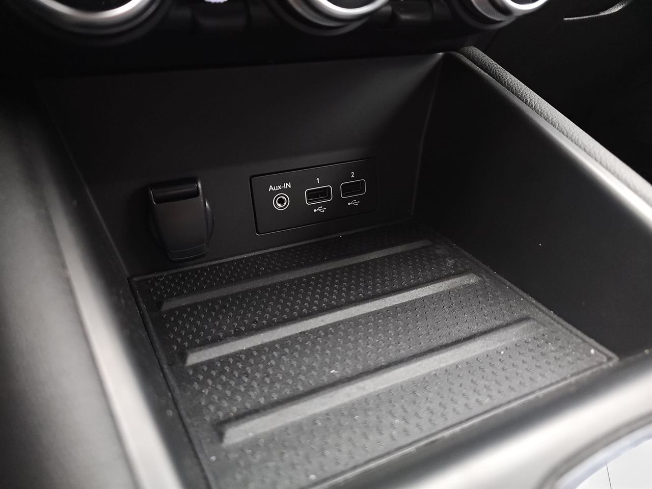Renault CAPTUR Captur 1.6 E-TECH Plug-In Intens 2021