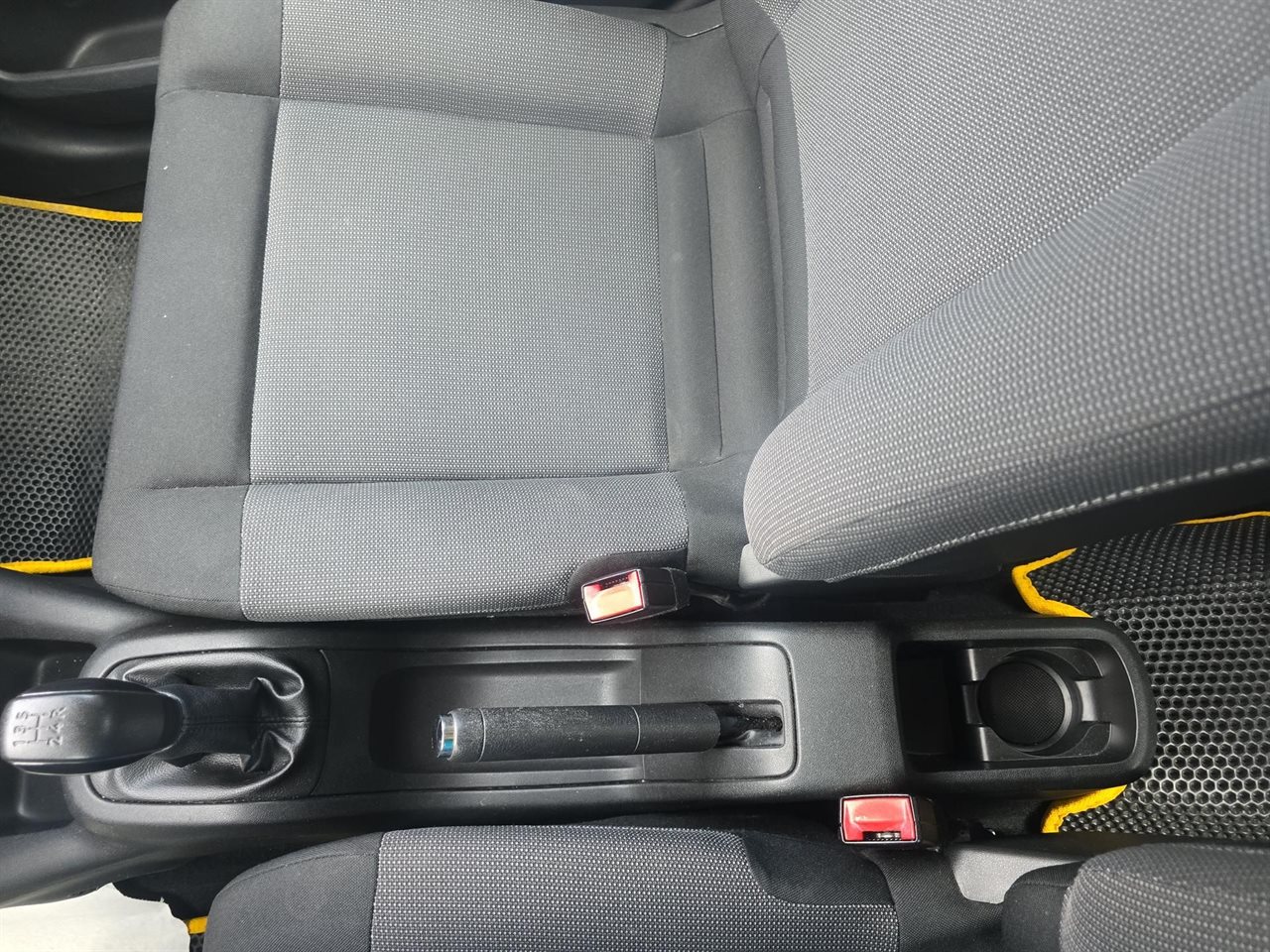 Citroen C4 CACTUS C4 Cactus 1.6 Blue HDi Feel 2014