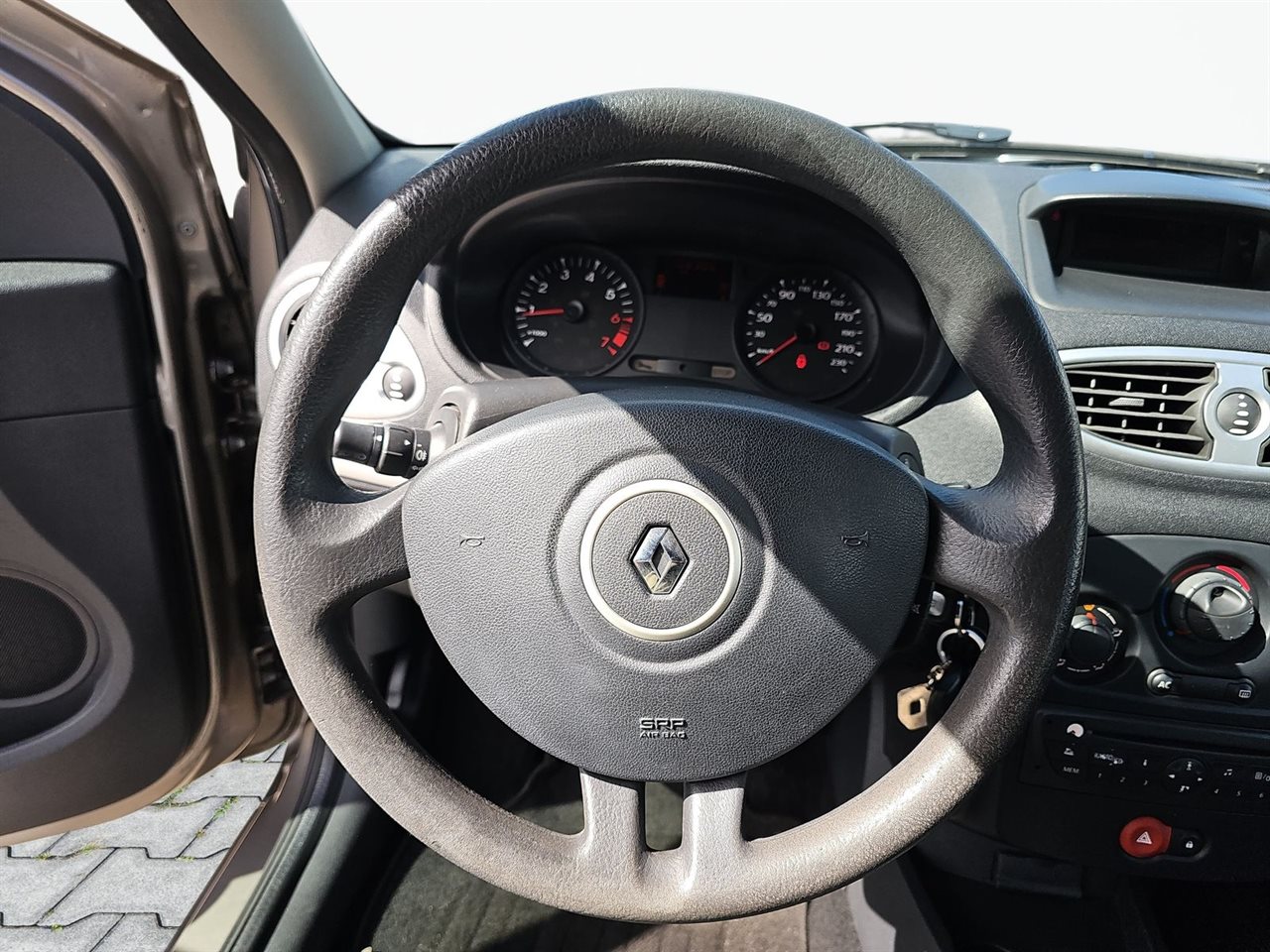 Renault CLIO Clio 1.2 16V Alize 2009