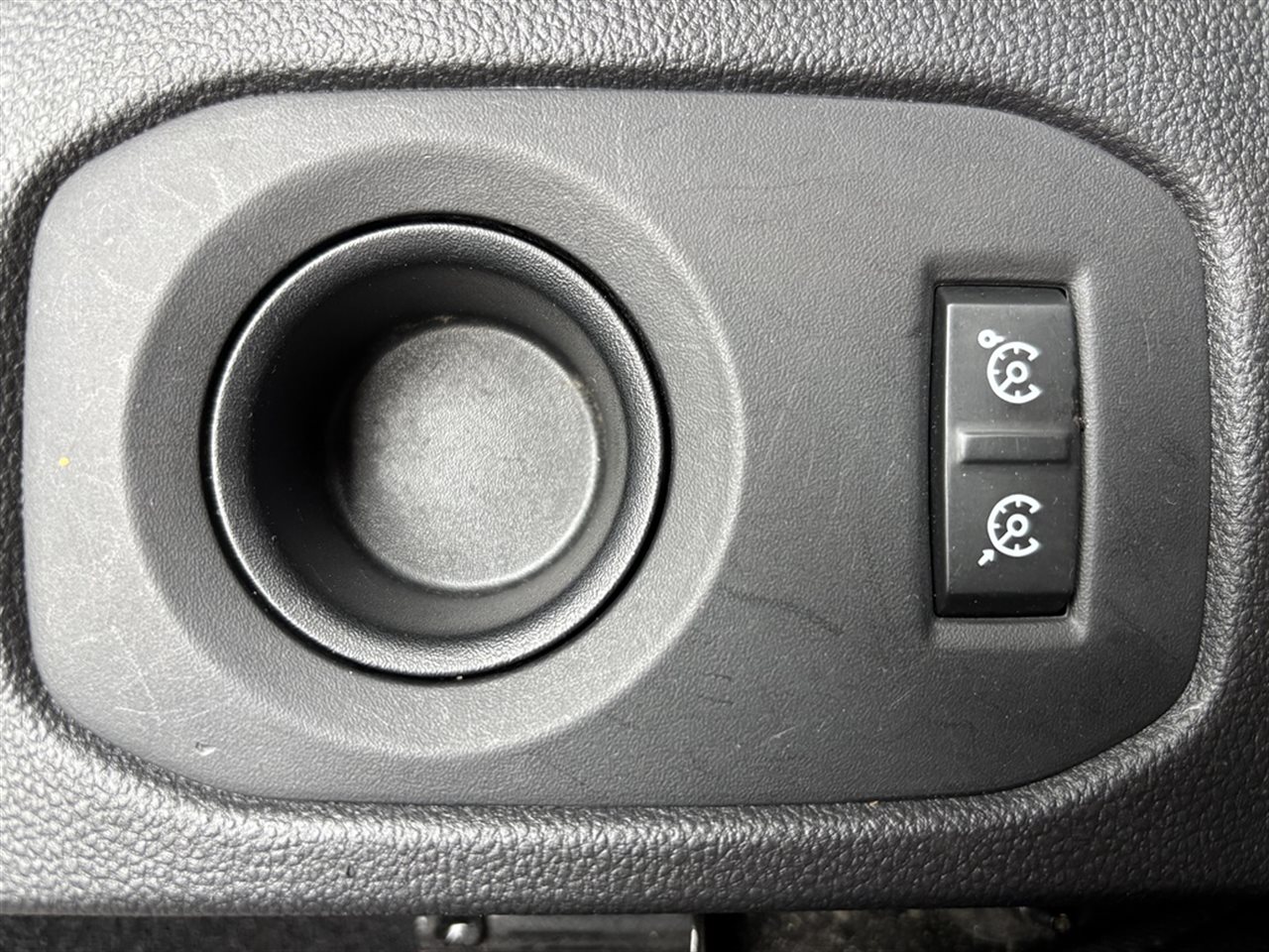 Dacia DUSTER Duster 1.6 SCe Techroad 2019