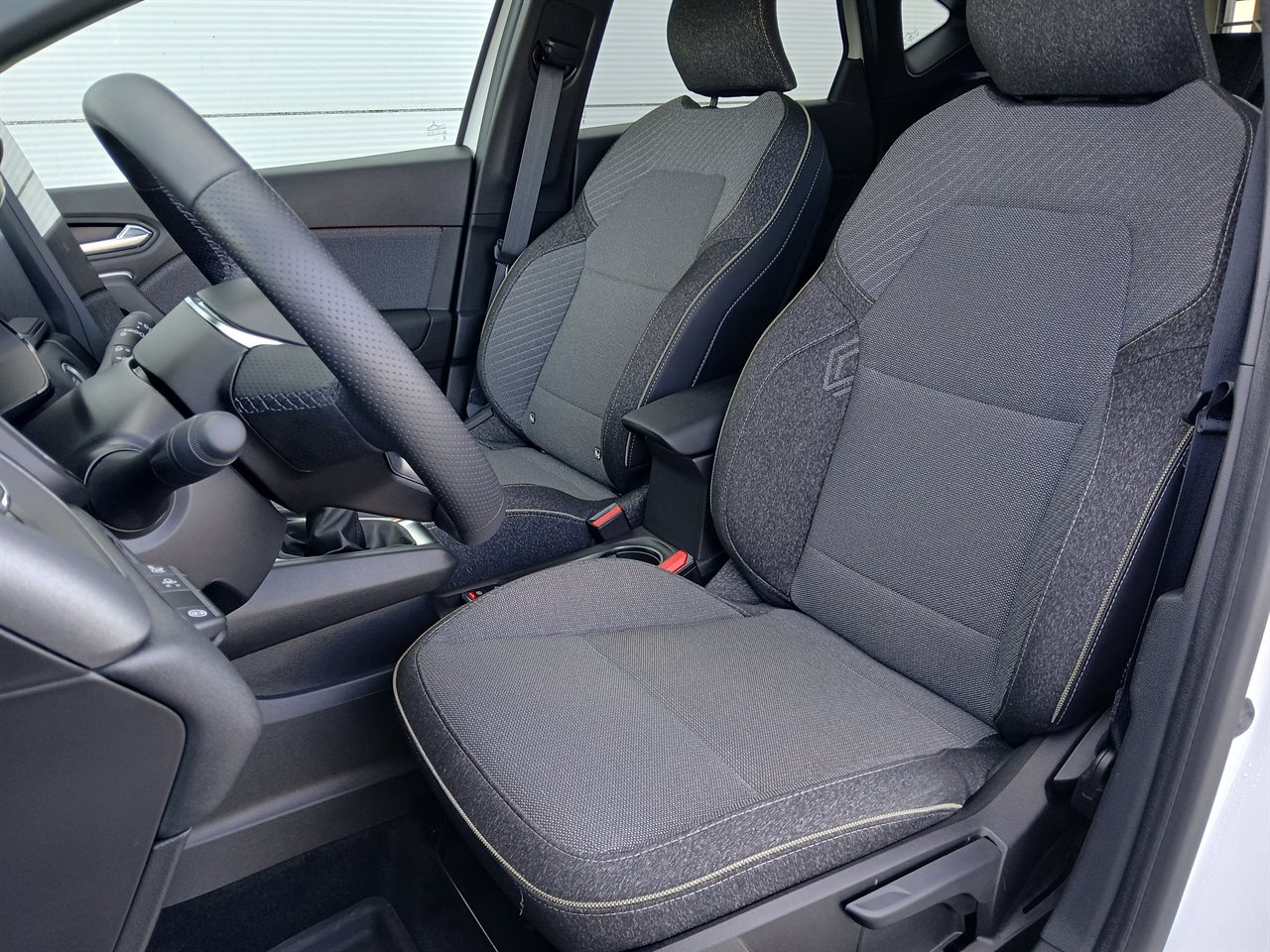 Renault CAPTUR Captur 1.3 TCe mHEV Techno EDC 2025