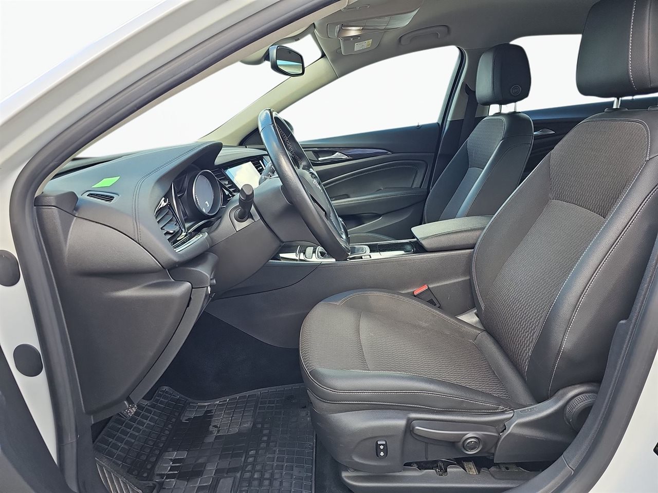 Opel INSIGNIA Insignia 1.5 T Enjoy S&S 2017