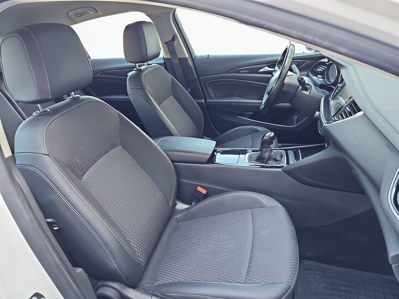 Opel INSIGNIA Insignia 1.5 T Enjoy S&S 2017
