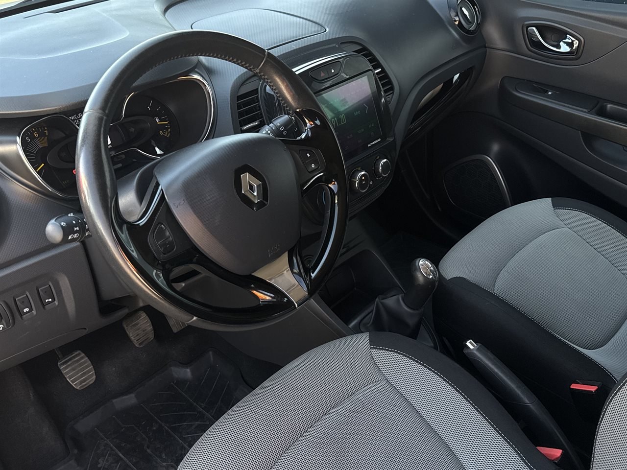 Renault CAPTUR Captur 0.9 Energy TCe Intens 2013