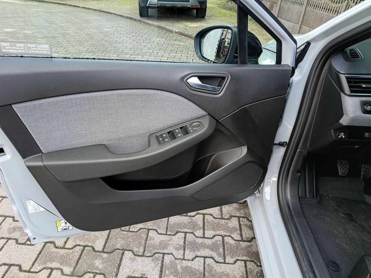 Renault CLIO Clio 1.0 TCe Techno LPG 2025