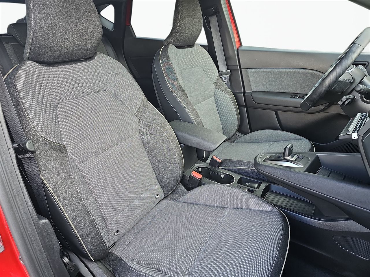 Renault CAPTUR Captur 1.8 E-TECH Full Hybrid 160 Techno 2026