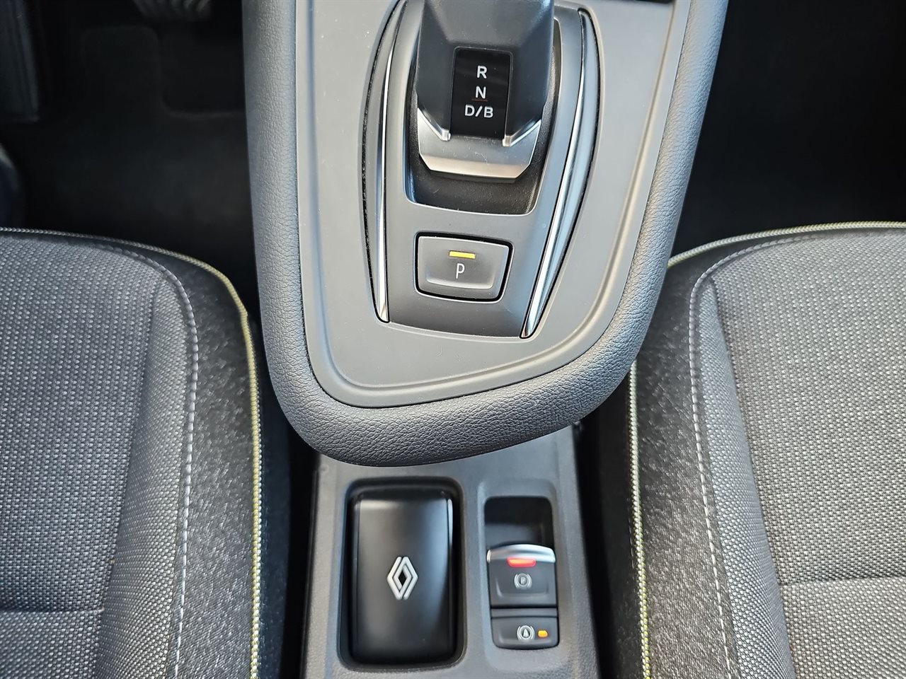 Renault CAPTUR Captur 1.8 E-TECH Full Hybrid 160 Techno 2026
