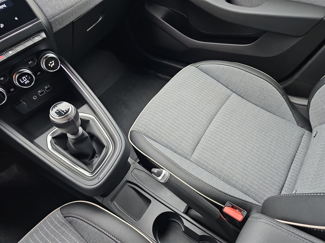 Renault CLIO Clio 1.0 TCe Techno 2025