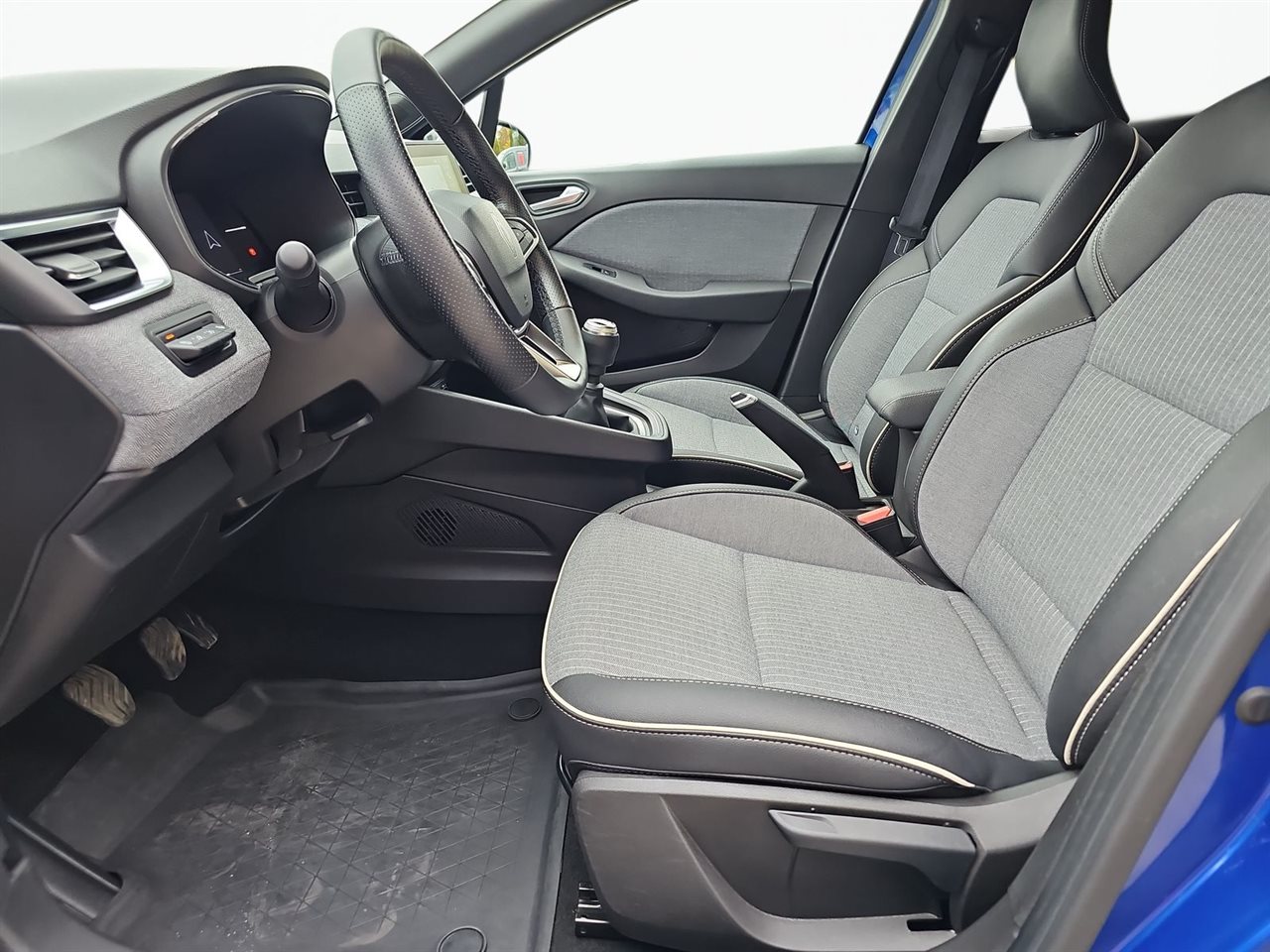 Renault CLIO Clio 1.0 TCe Techno 2025