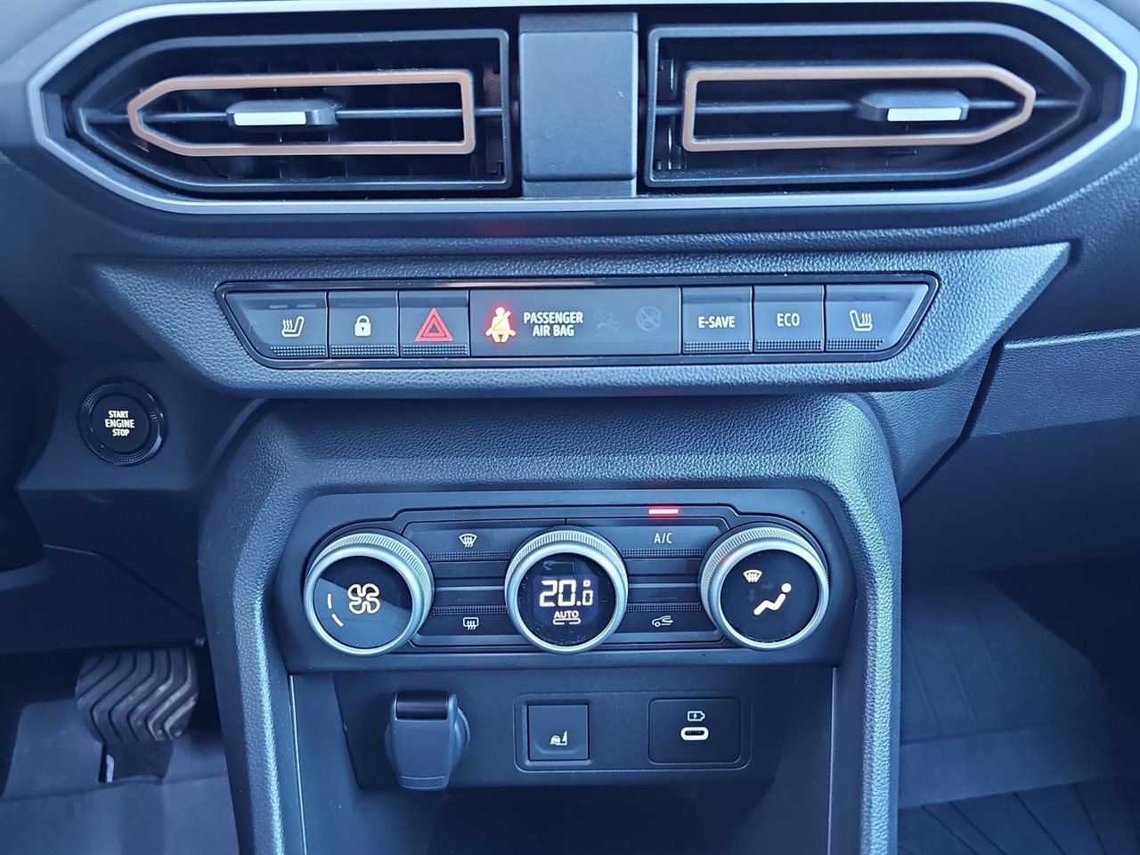 Dacia JOGGER Jogger 1.6 Full Hybrid 140 Extreme MMT 7os. 2025