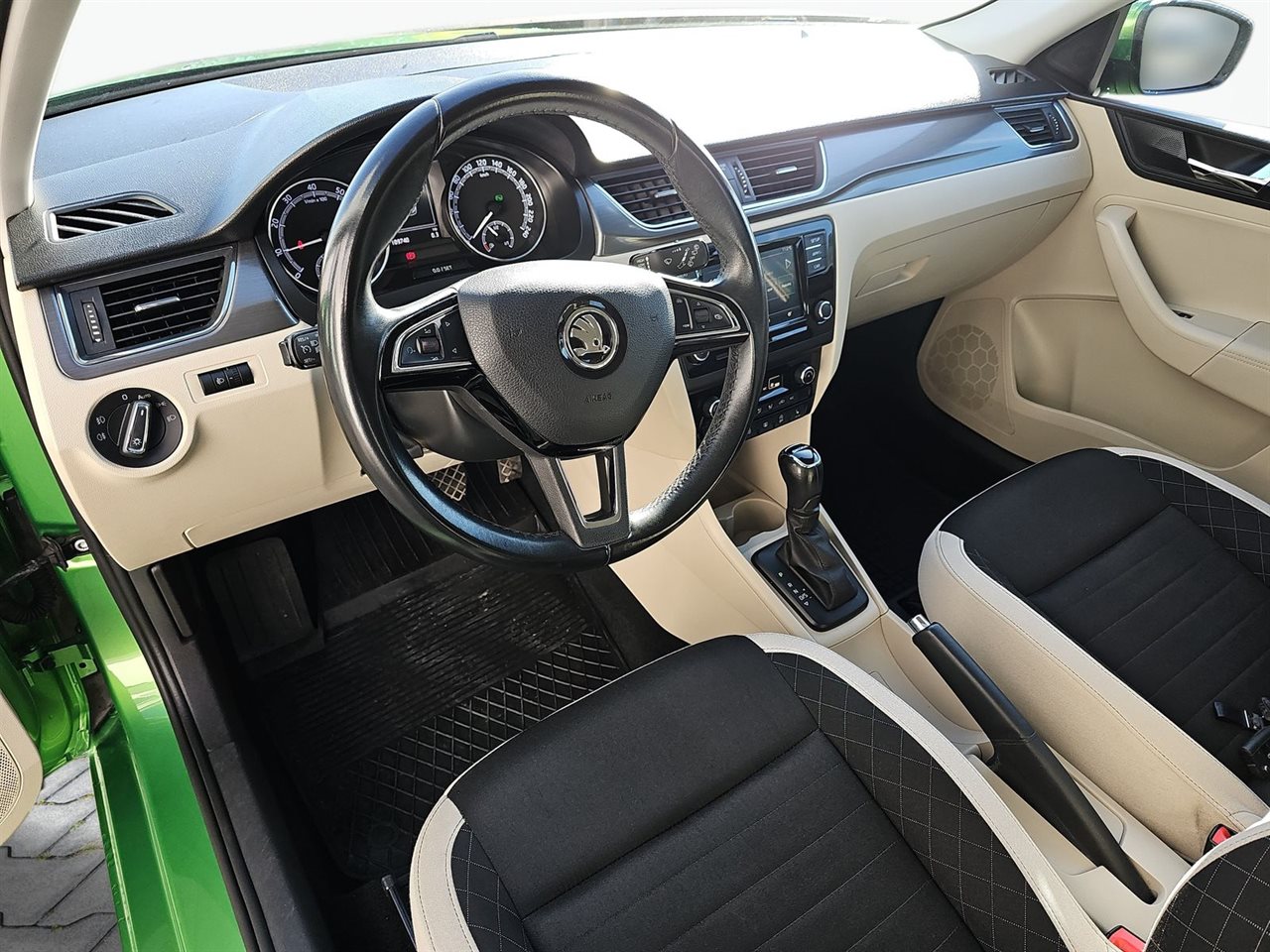 Skoda RAPID Rapid 1.0 TSI Style DSG 2018