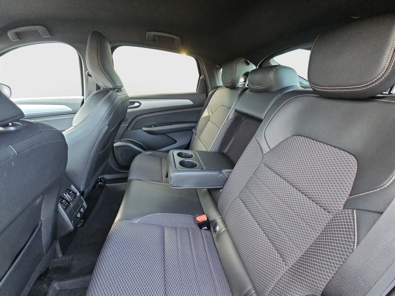 Renault ARKANA Arkana 1.6 E-Tech Full Hybrid 145 Techno MMT 2025