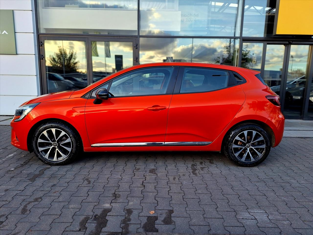 Renault CLIO Clio 1.0 TCe Zen Xtronic 2020