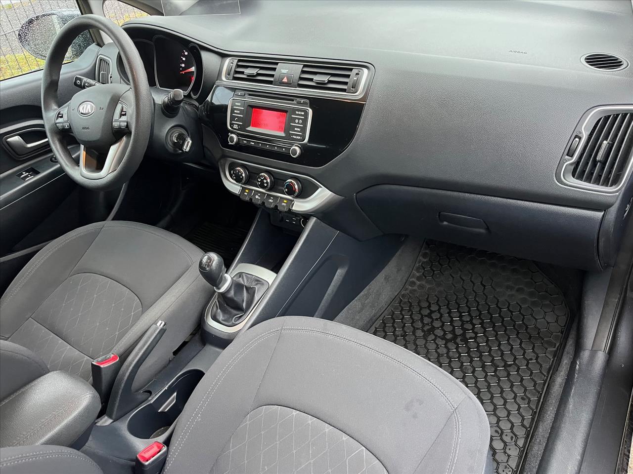 Kia RIO Rio 1.4 M 2015