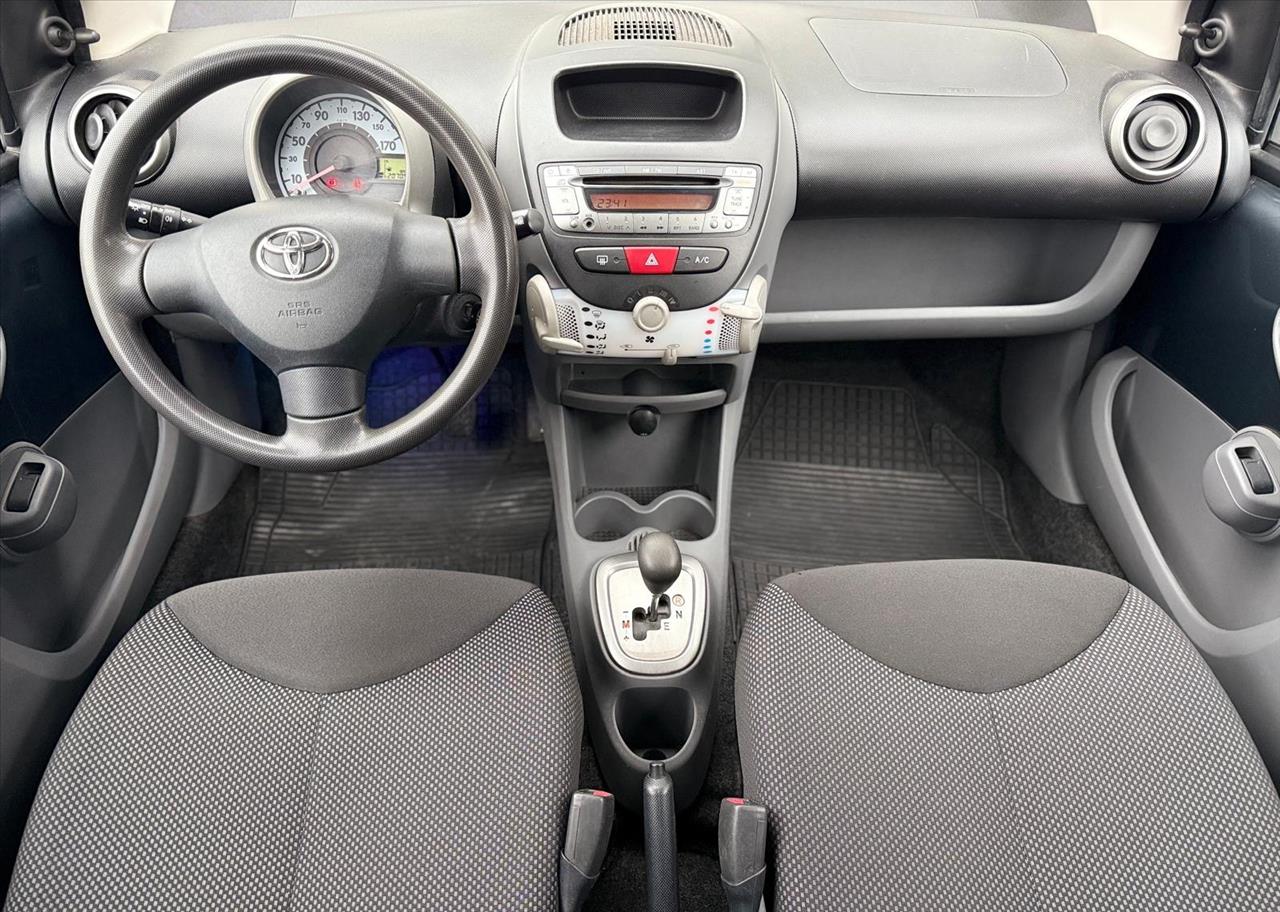 Toyota AYGO Aygo 1.0 VVT-i Luna A/C MM 2011