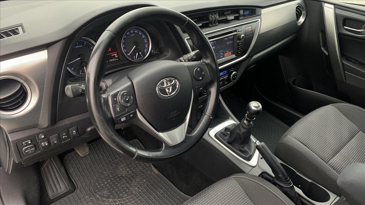 Toyota AURIS Auris 1.6 Premium 2014
