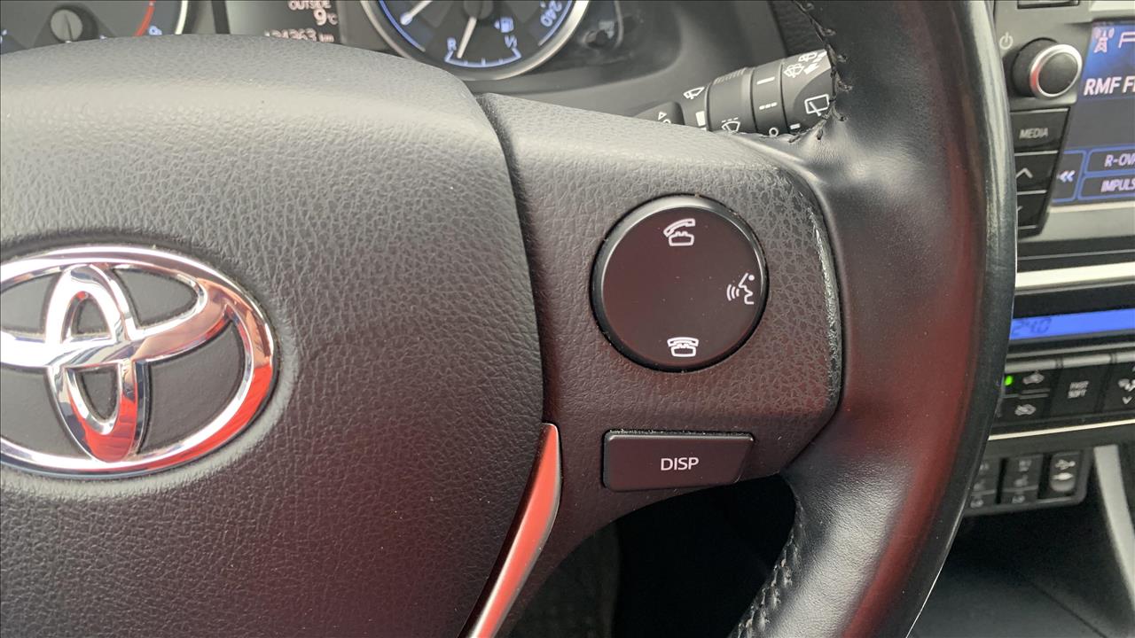 Toyota AURIS Auris 1.6 Premium 2014