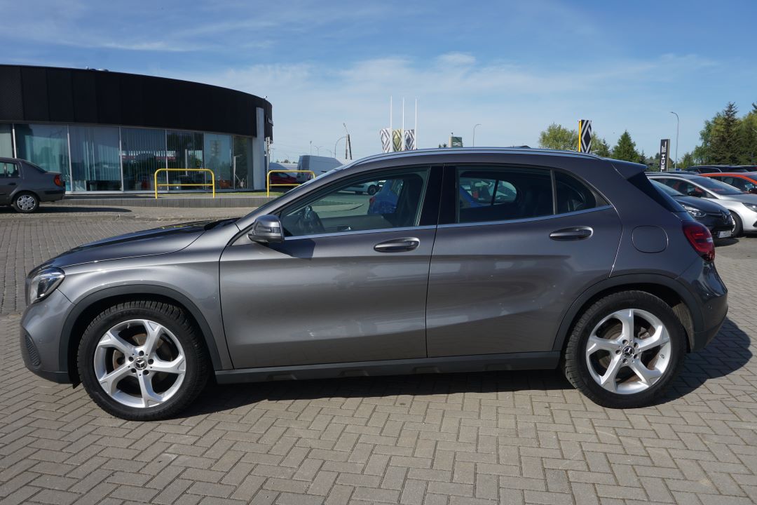 Mercedes-benz GLA GLA 180 7G-DCT 2019